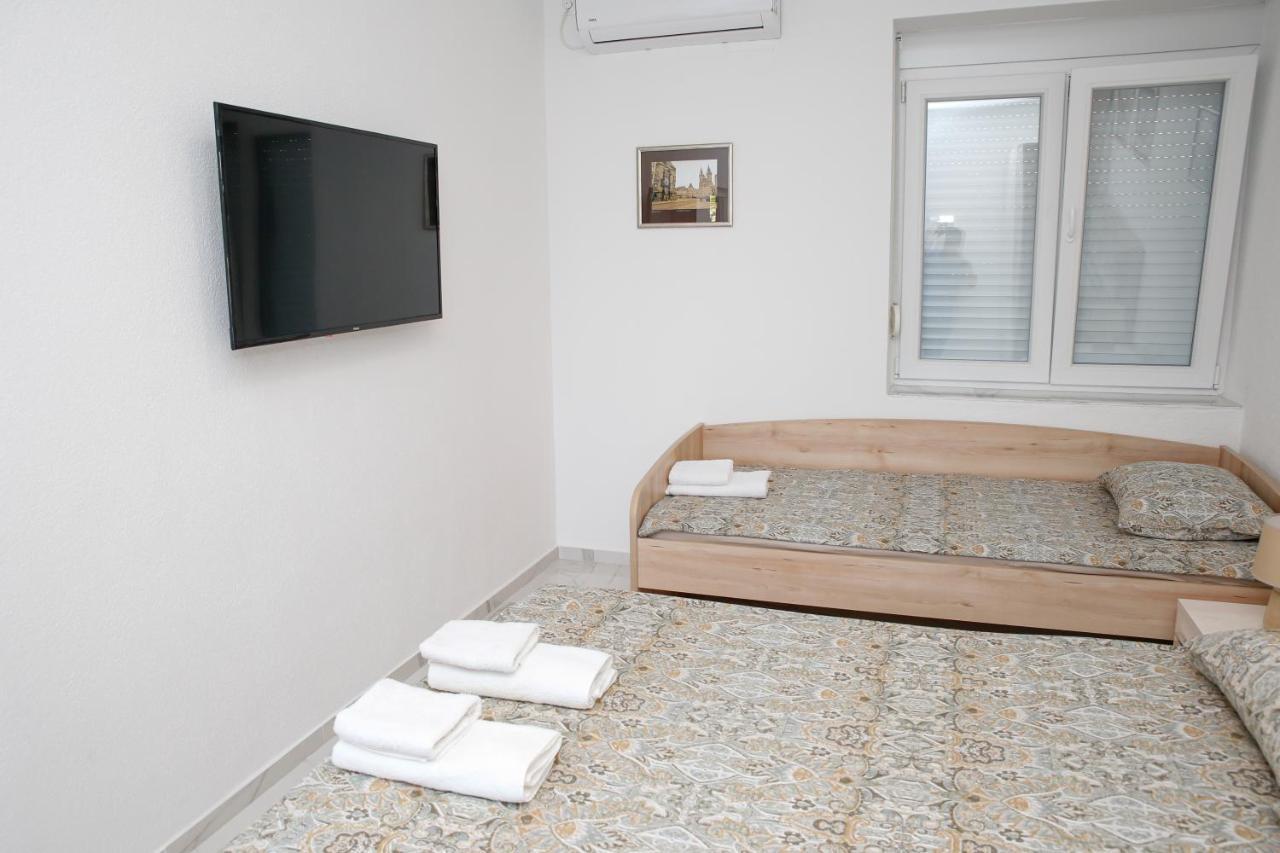 Reshkov Pool Apartments Gevgelija Buitenkant foto